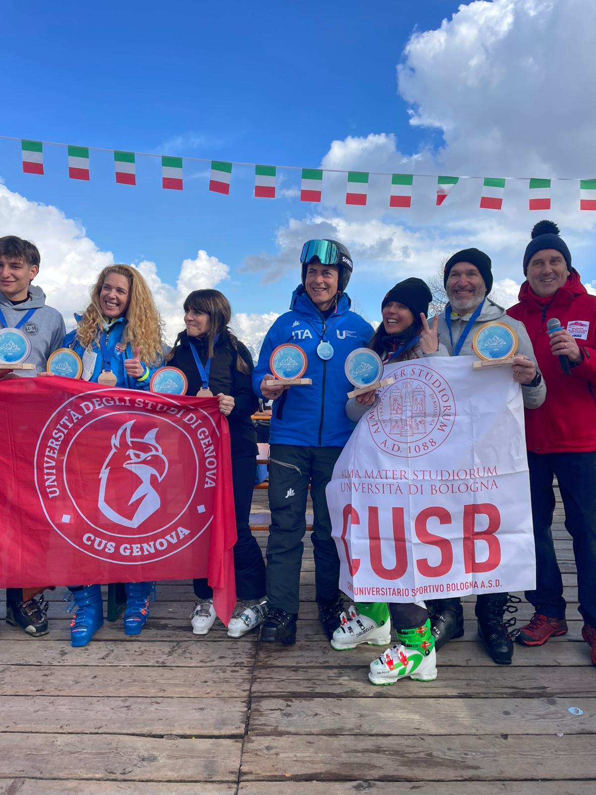 16_03_gruppo podio maschi e Femmine della generale